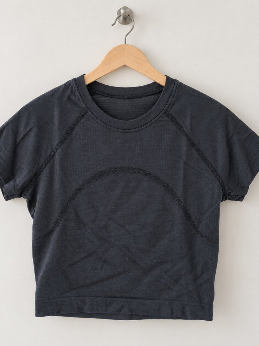 Lululemon Swiftly Black Tech Cropped Short-Sleeve Shirt 2.0 XS